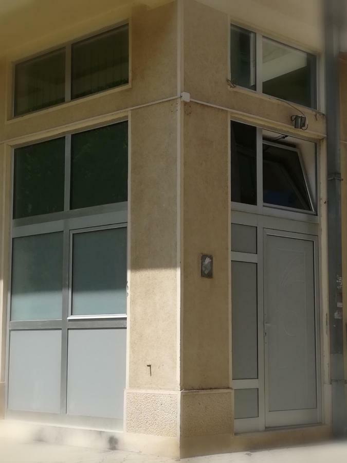 Classy And Cozy - Parking - 3 Beds - Near Center Novi Sad Exteriör bild