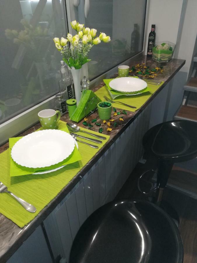 Classy And Cozy - Parking - 3 Beds - Near Center Novi Sad Exteriör bild