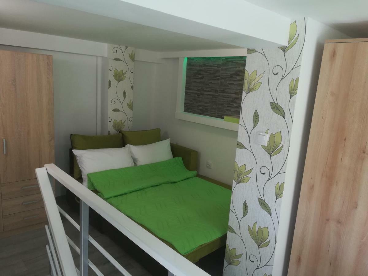 Classy And Cozy - Parking - 3 Beds - Near Center Novi Sad Exteriör bild